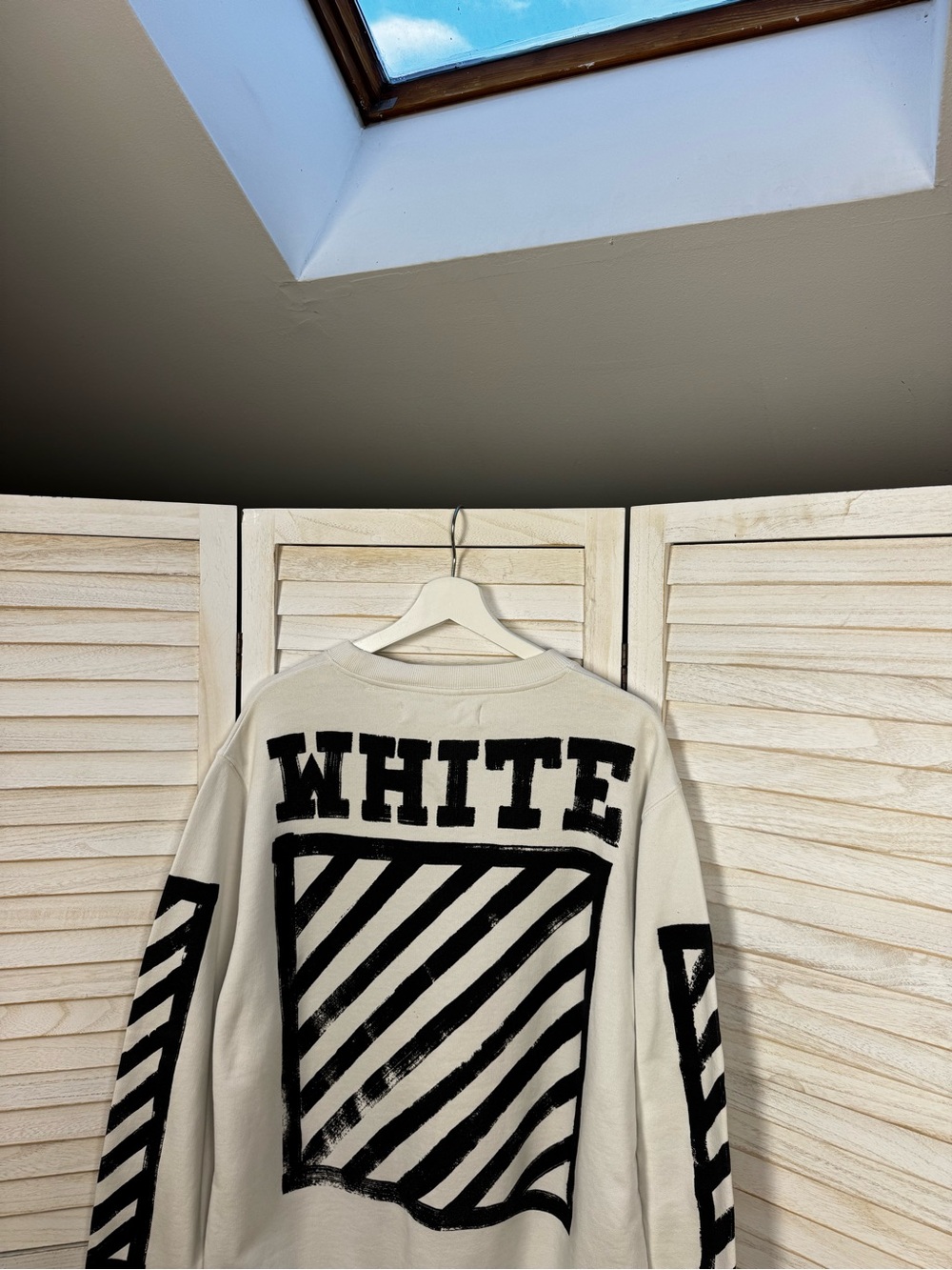 Off-White Diagonal Stripes Graphic Crewneck Sweatshirt White Black Size M